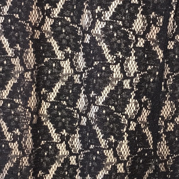 Black & Cream Lace Dress Size XL - Picture 8 of 8